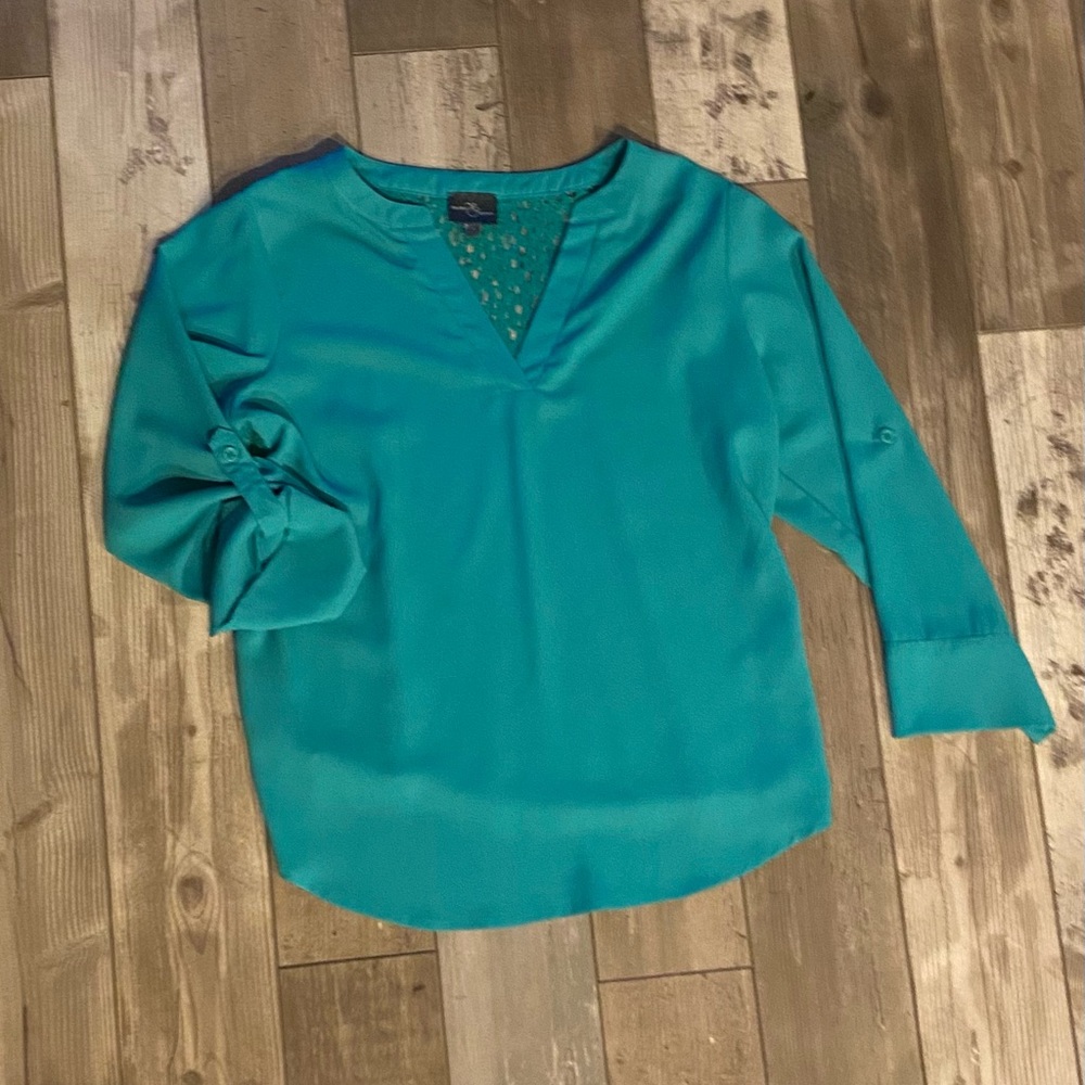 Beautiful green blouse with lace back Size Med